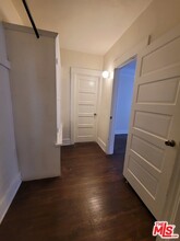 2932 1/2 Normandie Ave in Los Angeles, CA - Building Photo - Building Photo