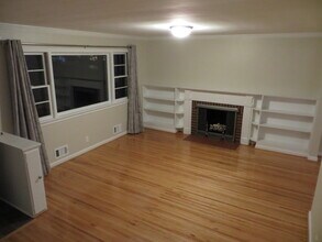145 Danforth Cres in Rochester, NY - Foto de edificio - Building Photo