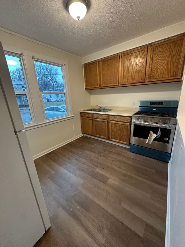 property at 28 Riley Manor Cir