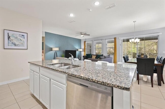 5276 Oakbourne Ave in Davenport, FL - Building Photo - Building Photo