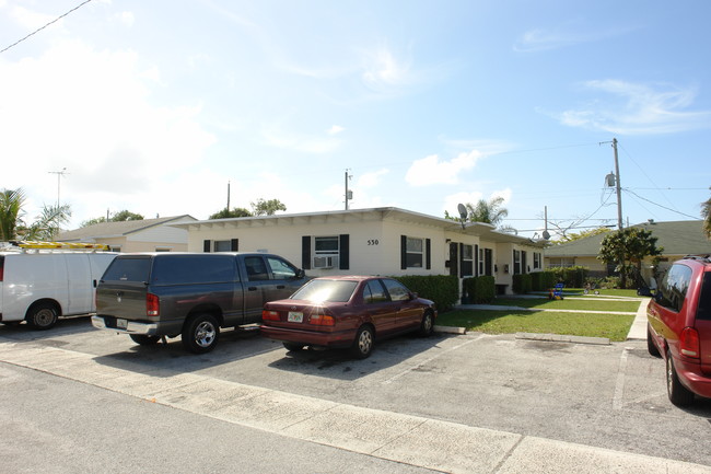 530-532 Plymouth Rd in West Palm Beach, FL - Building Photo - Building Photo