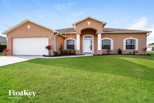 property at 226 Manasota St
