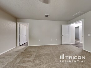 13231 Ashworth Blvd in San Antonio, TX - Building Photo - Building Photo