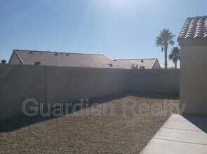 5922 Hilmont St in North Las Vegas, NV - Building Photo - Building Photo