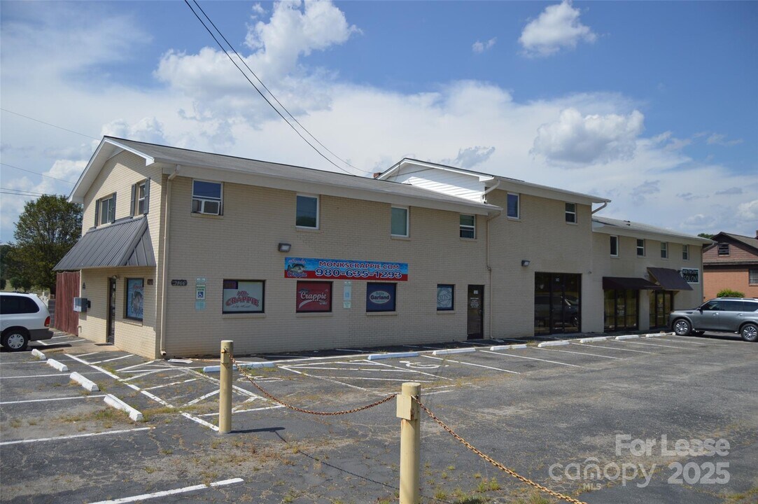 2166 Old Mountain Rd in Statesville, NC - Building Photo