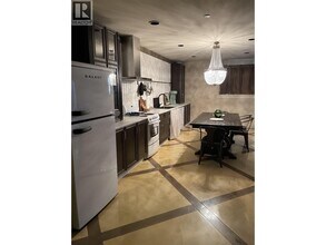 7589 Curtis St in Burnaby, BC - Building Photo - Building Photo