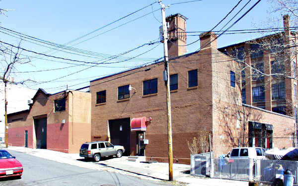 17-25 Camden St in Paterson, NJ - Foto de edificio