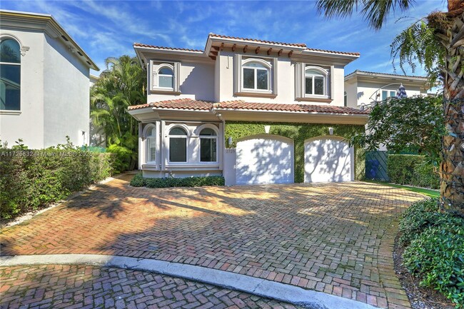 property at 2725 Brickell Ct