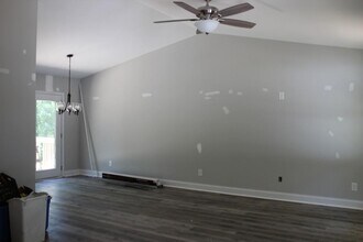 183 Lakeview Terrace in Dallas, GA - Building Photo - Building Photo
