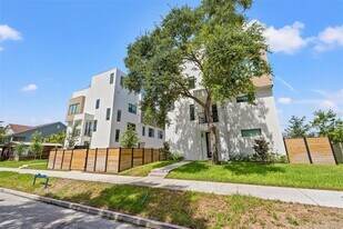 320 15th St N in St. Petersburg, FL - Building Photo