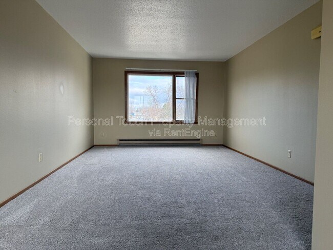 1005 19th St SW-Unit -Apt #6 in Jamestown, ND - Building Photo - Building Photo