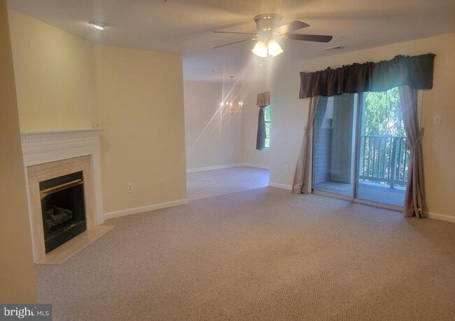 property at 8813 Stoneridge Cir