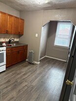 109-11 131st St in Queens, NY - Building Photo