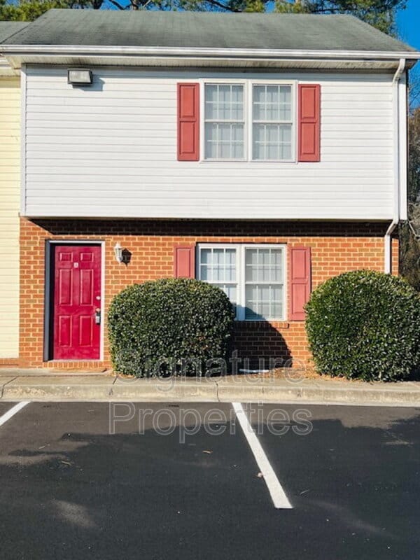 property at 555 Fairfax Ave