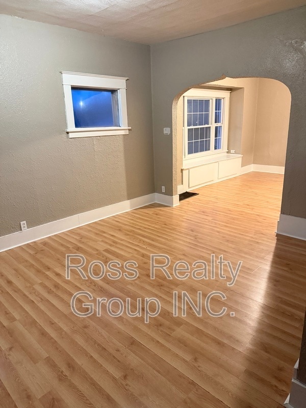 1403 Navarre Ave in Toledo, OH - Foto de edificio - Building Photo