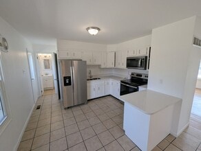 12361 Santa Maria Dr in St. Louis, MO - Building Photo - Building Photo