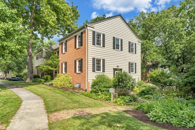 property at 104 Southampton Ct