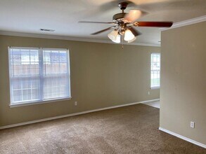 1554 Willowbrook Dr in Fayetteville, AR - Building Photo - Building Photo