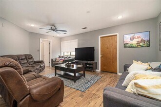 3501 Roswell Rd in Atlanta, GA - Building Photo - Building Photo