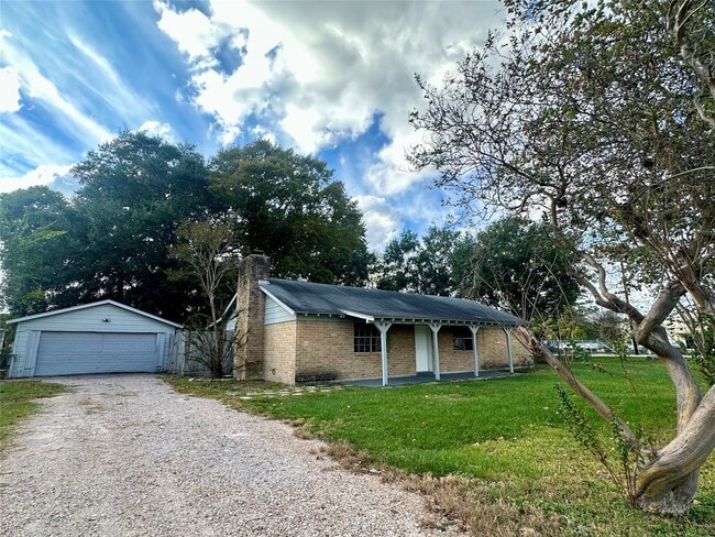 property at 3333 Longhorn Dr