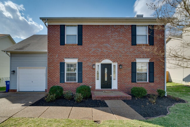 1012 Meandering Way in Franklin, TN - Building Photo - Building Photo