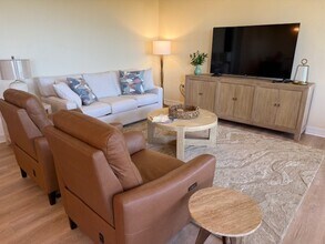 20918 Island Sound Cir in Estero, FL - Building Photo - Building Photo