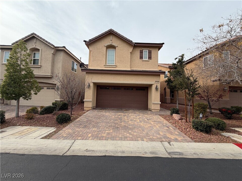 7341 Chesapeake Cove St in Las Vegas, NV - Building Photo