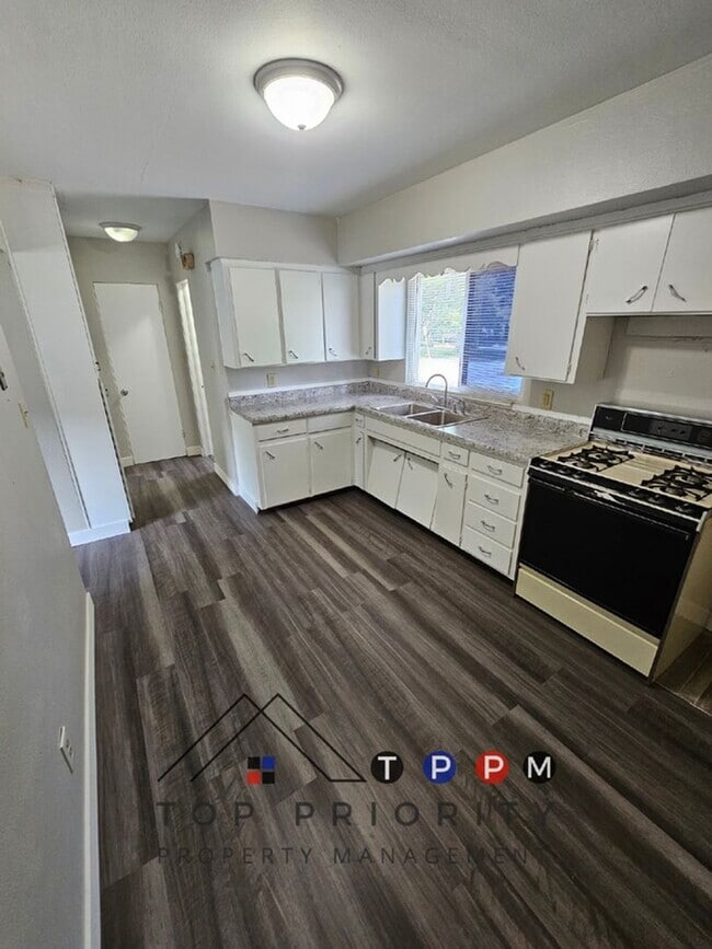 property at 211 Fereday Ct