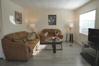 32660 Bloomfield Ave photo'