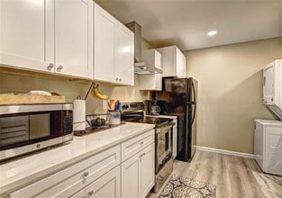 1976 Peach Shoals Cir in Dacula, GA - Building Photo - Building Photo