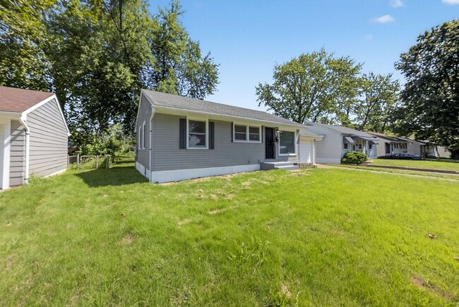 251 Midlothian Rd in St. Louis, MO - Building Photo - Building Photo
