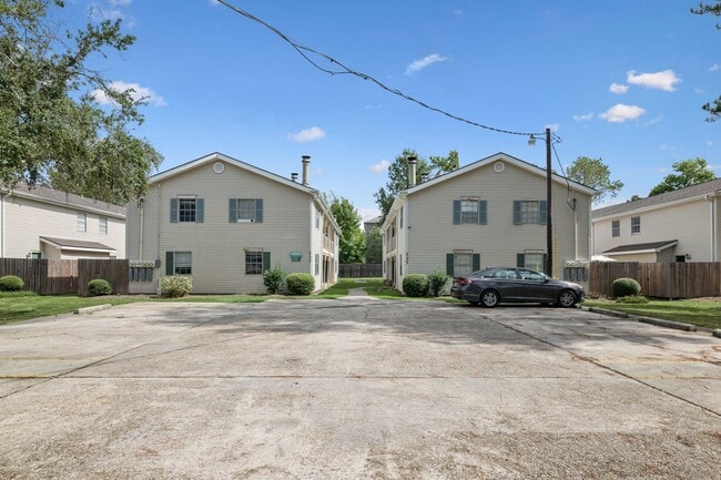 property at 737 Heavens Dr