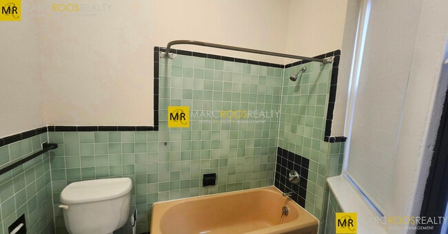 507 Beacon St, Unit 54 in Boston, MA - Building Photo - Building Photo