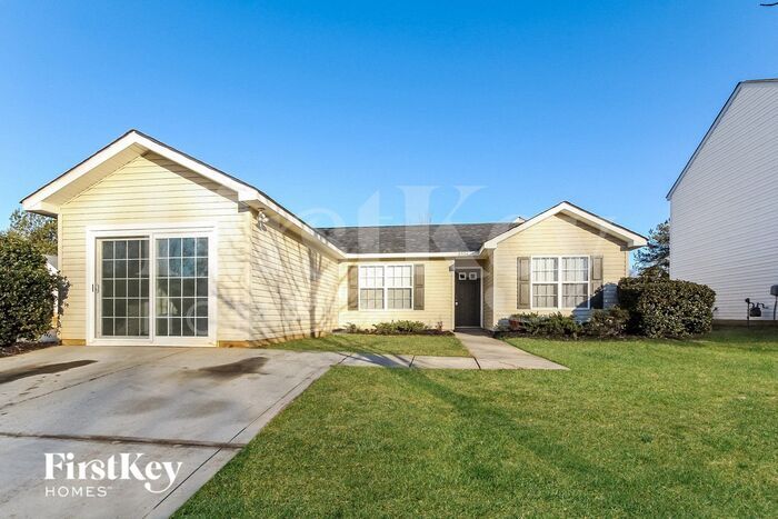 2524 Fairstone Ave in Charlotte, NC - Building Photo