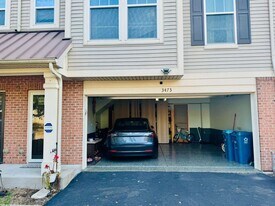 3473 Bradbury Cir in Aurora, IL - Building Photo