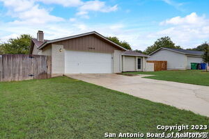 13614 Larkbrook St in San Antonio, TX - Building Photo - Building Photo