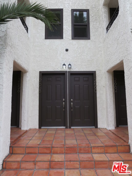 2662 S Mansfield Ave in Los Angeles, CA - Building Photo - Building Photo