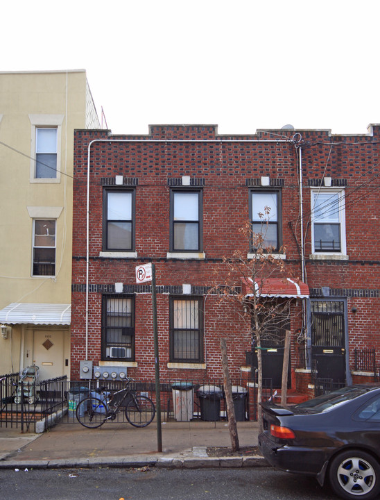 958 41st St in Brooklyn, NY - Building Photo