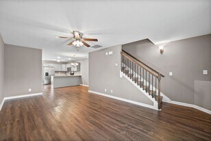 233 Alexander Blvd in Clarksville, TN - Building Photo