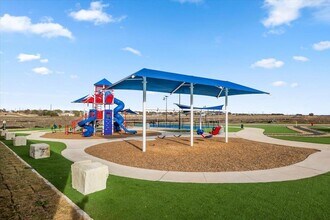 227 Rodney Boat Rd in Kyle, TX - Foto de edificio - Building Photo