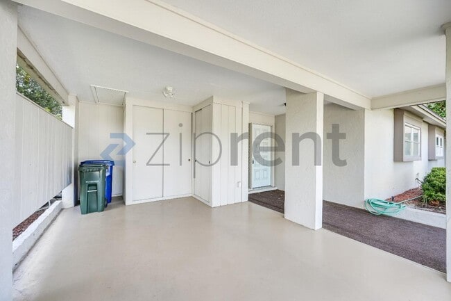 1624 Whitehead Dr in Sarasota, FL - Building Photo - Building Photo