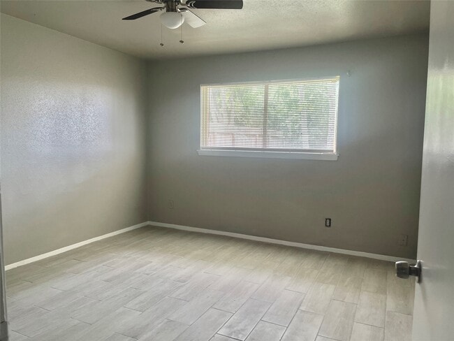 1815 Westwood Dr in Stafford, TX - Building Photo - Building Photo