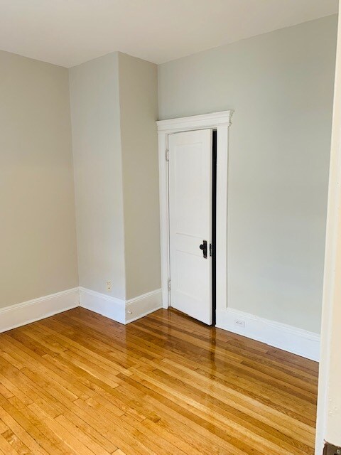 45 Hemenway St, Unit 28 in Boston, MA - Foto de edificio - Building Photo