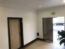 730 E 3rd St in Long Beach, CA - Building Photo