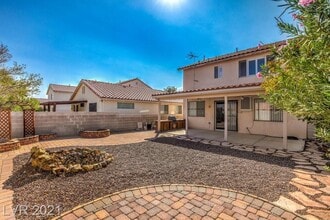 4330 Spruce Grove St in Las Vegas, NV - Building Photo - Building Photo