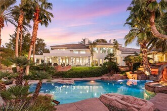 2057 Troon Dr in Henderson, NV - Building Photo - Building Photo