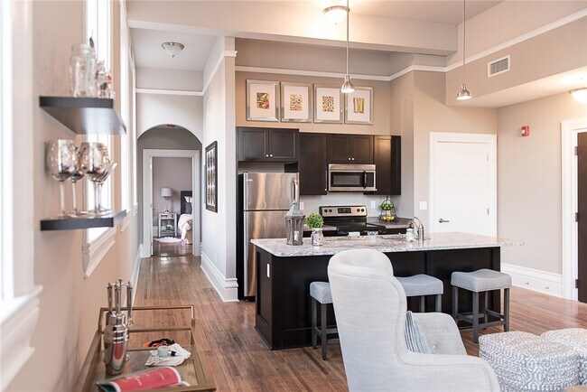 300 Alexander St in Rochester, NY - Building Photo - Building Photo
