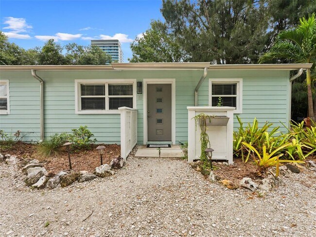 property at 3102 W San Juan St