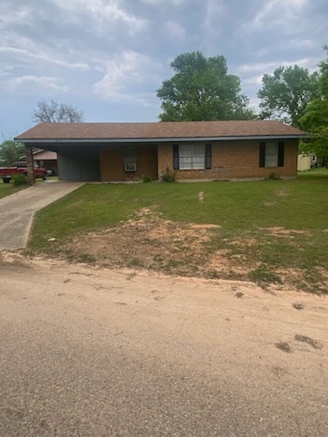property at 2113 Meadowview Cir