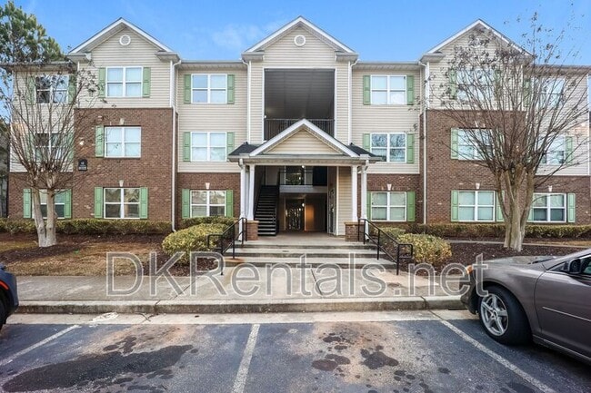 property at 12101 Fairington Ridge Cir